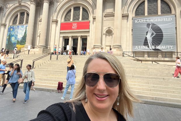 Jennifer at the MET